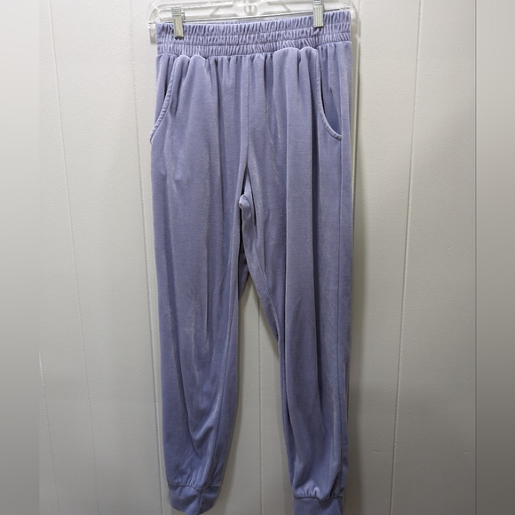 Misses lounge jogger set by Liv Lottie. Violet size M. Very good condition. - Picture 4 of 10